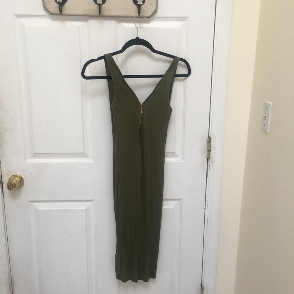 Hunter Green Body con Dress with Gold Zipper